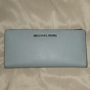 MK Jet set travel carry all wallet, gray